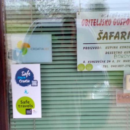 Studio Apartman Safaric Sveti Martin Na Muri Exteriör bild