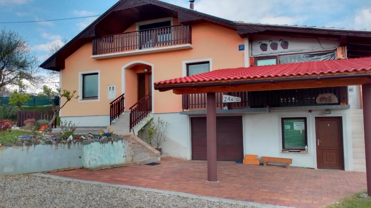 Studio Apartman Safaric Sveti Martin Na Muri Exteriör bild